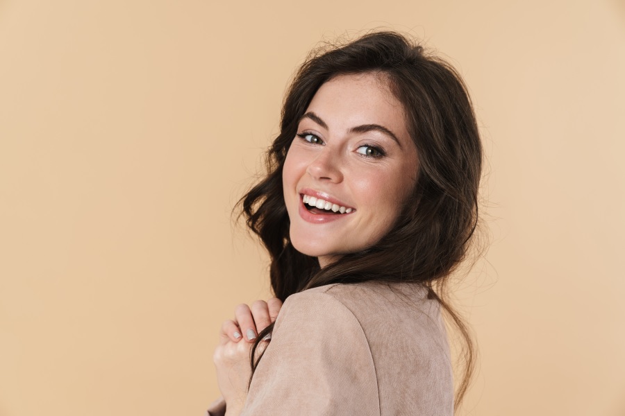 Get a Straight, Beautiful Smile With Dental Veneers